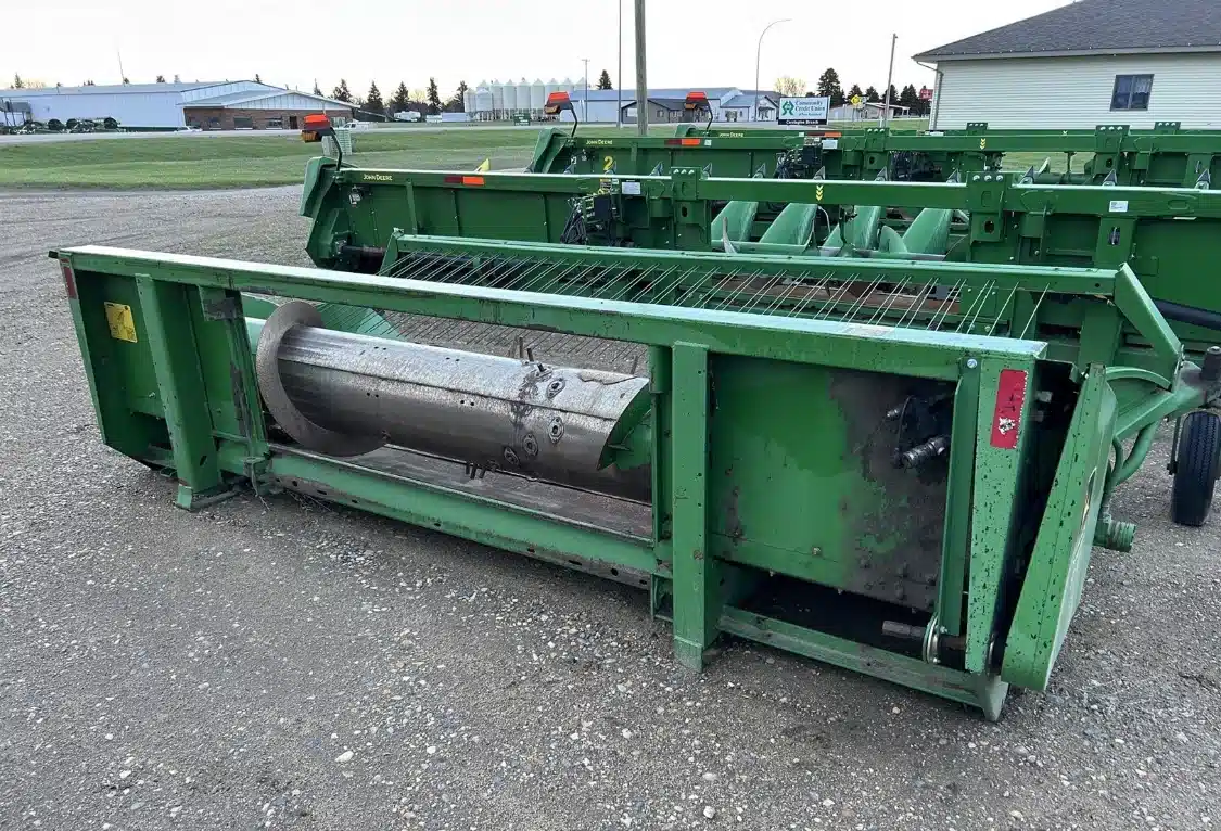 Gallery image 2 for Used John Deere 212 Header - Pickup