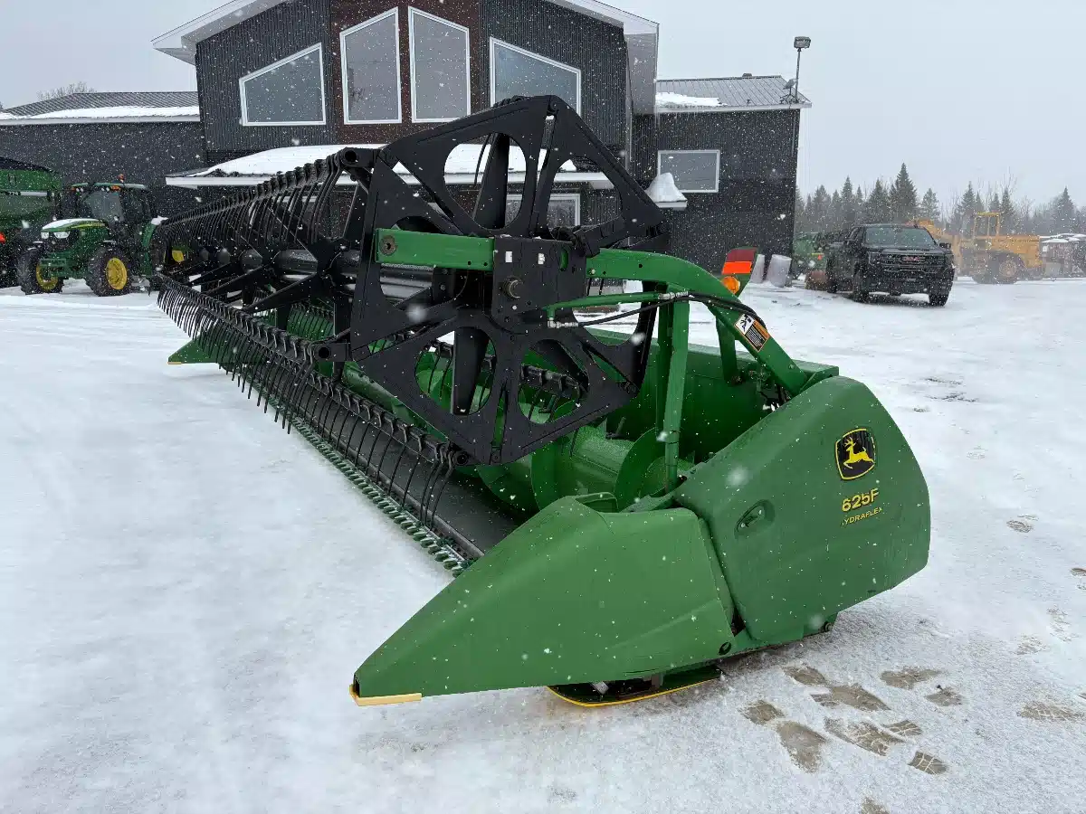 Gallery image 1 for Used 2005 John Deere 625F Header - Flex