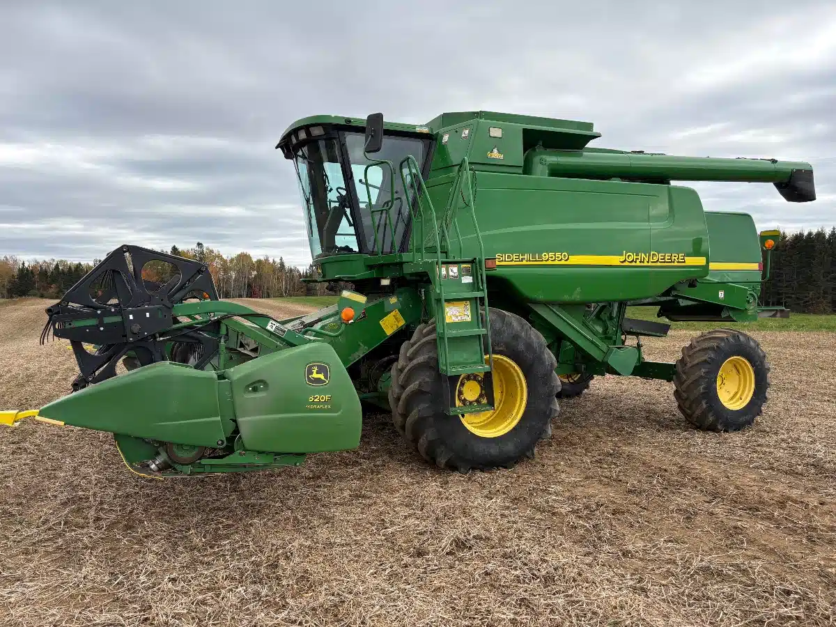 Used 2004 John Deere 620F Header - Flex