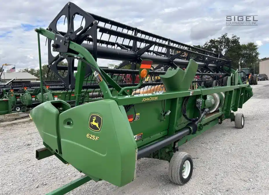 Used 2010 John Deere 625F Header - Flex