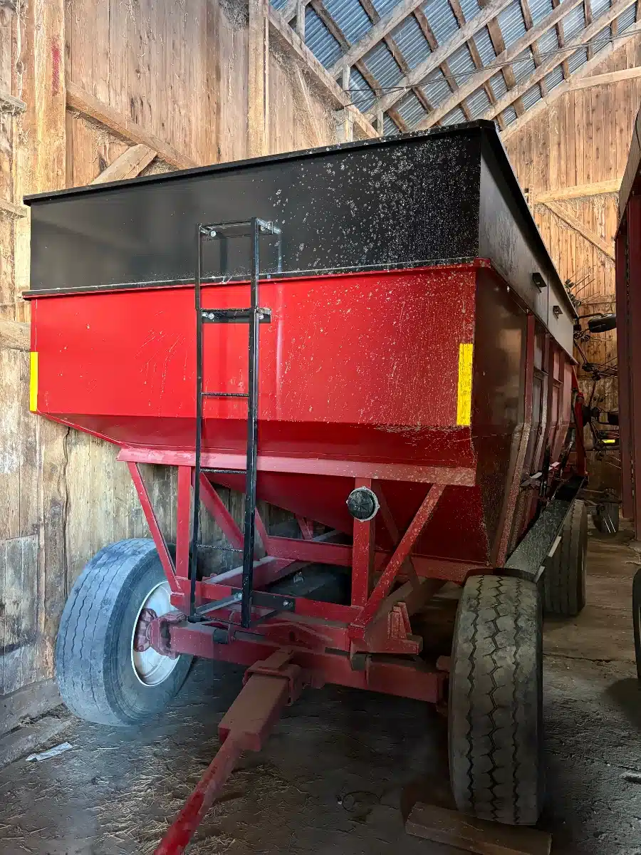 Used 2004 Parker 450 Grain Cart
