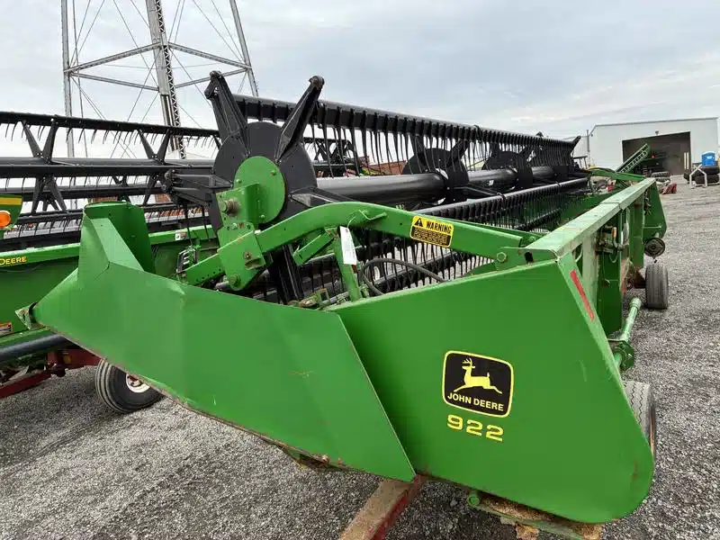 Gallery image 1 for 1992 John Deere 922F Header - Flex