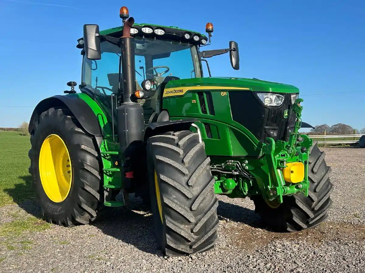 Gallery image 1 for 2024 John Deere 6R 215 Tractor