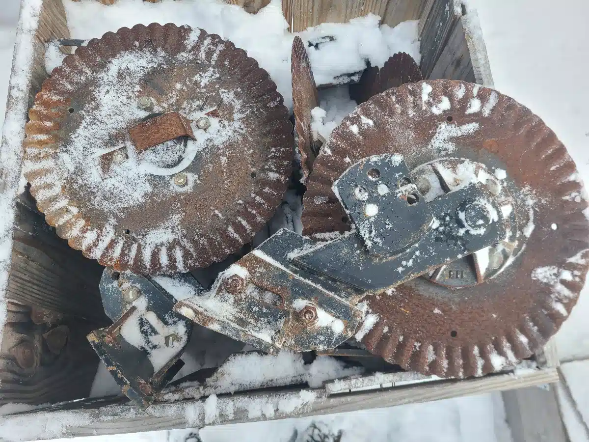 Used 2013 Yetter 2960-127 Attachment