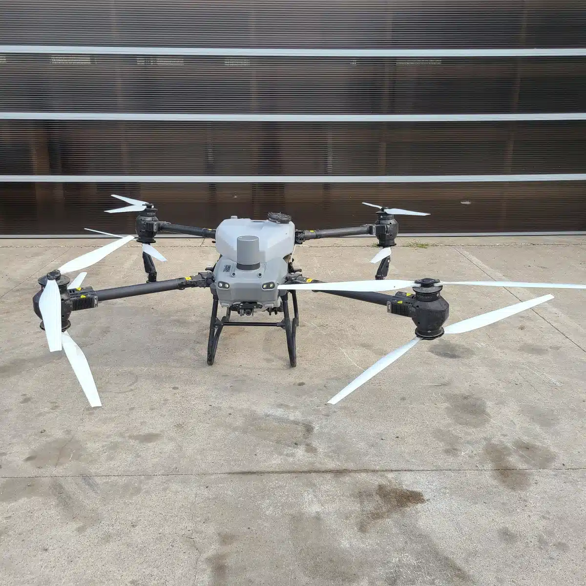 Photo de la Galerie 1 pour DJI AGRAS T50 Drone