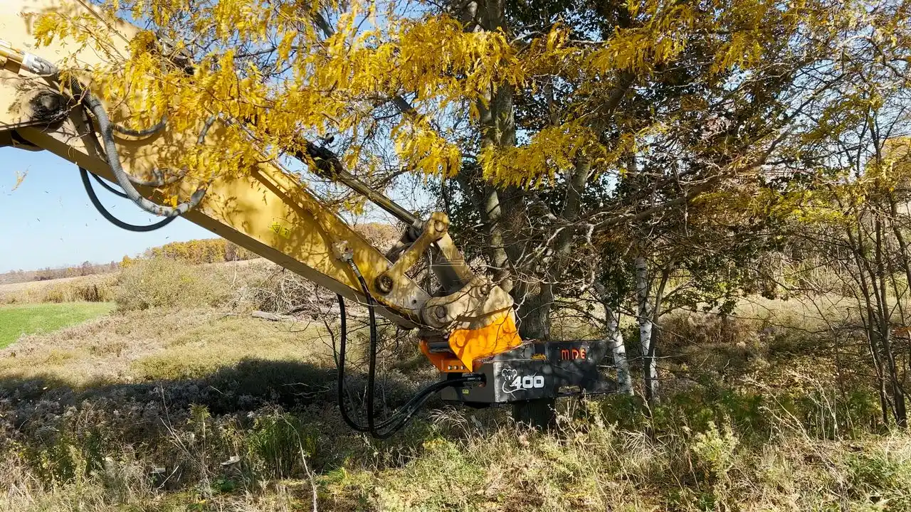 Gallery image 2 for New 2025 MDE Machinery KOALA K400 Tree Shears