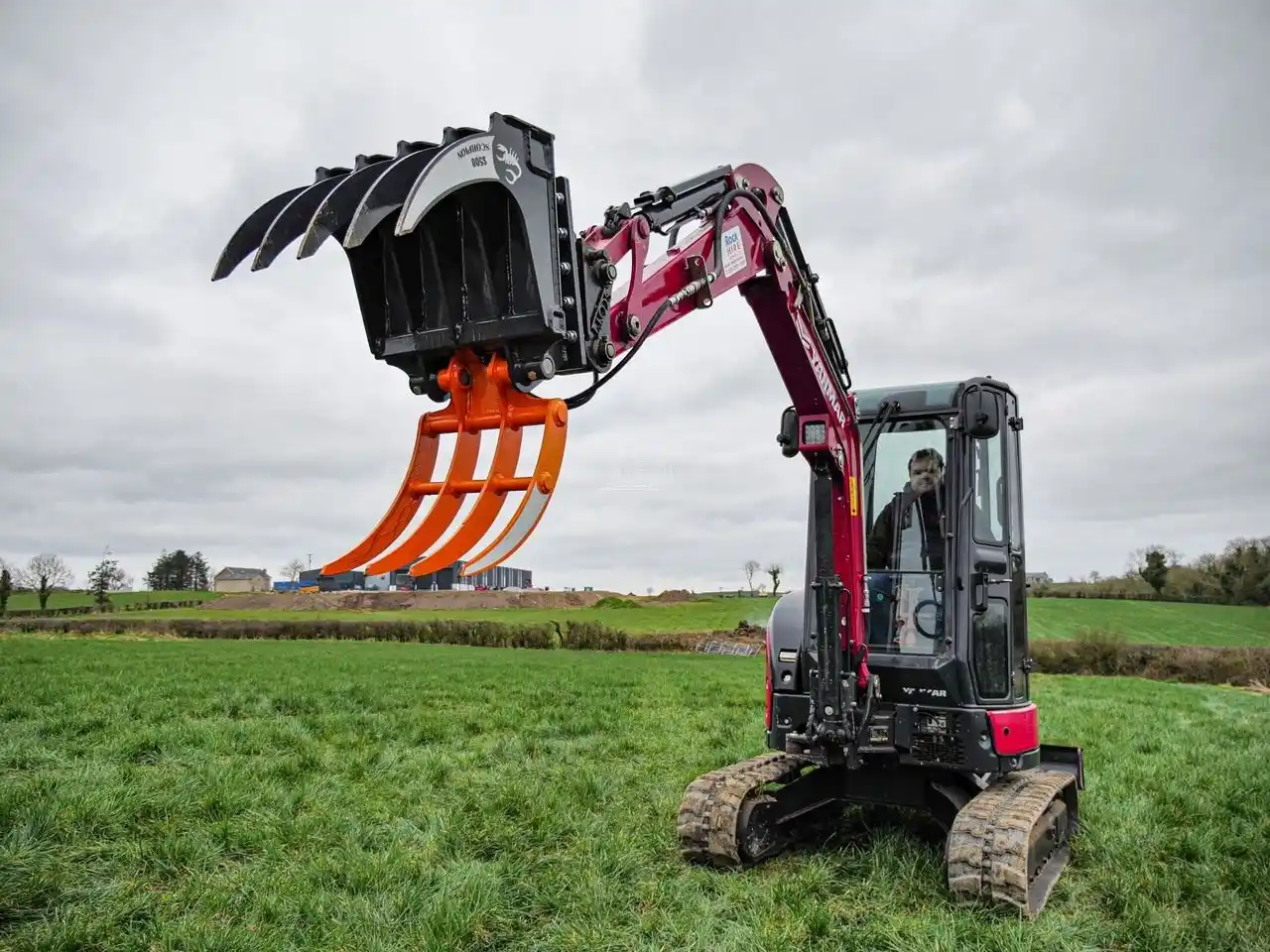 Gallery image 1 for New 2025 MDE Machinery SCORPION S500 Grapple