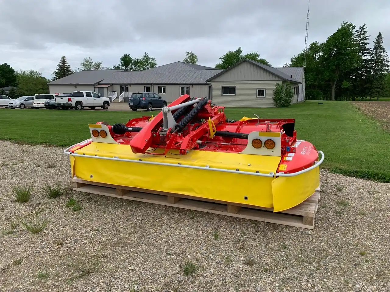Gallery image 2 for New Pottinger NOVACAT ALPHA MOTION PRO 301 ED Mower Conditioner