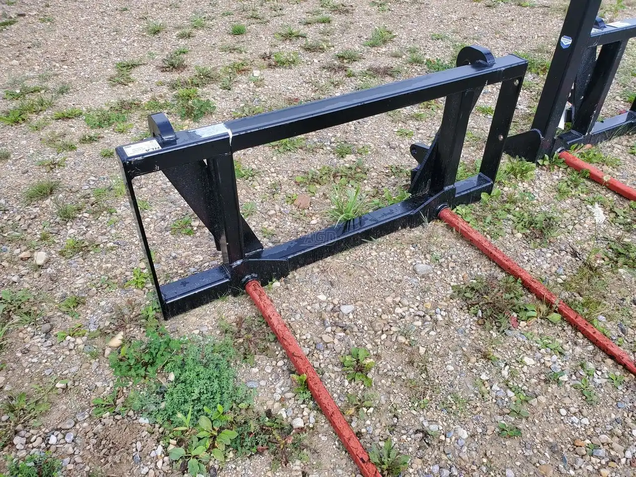 Gallery image 2 for New HLA Attachments DE50AO600 Bale Spear