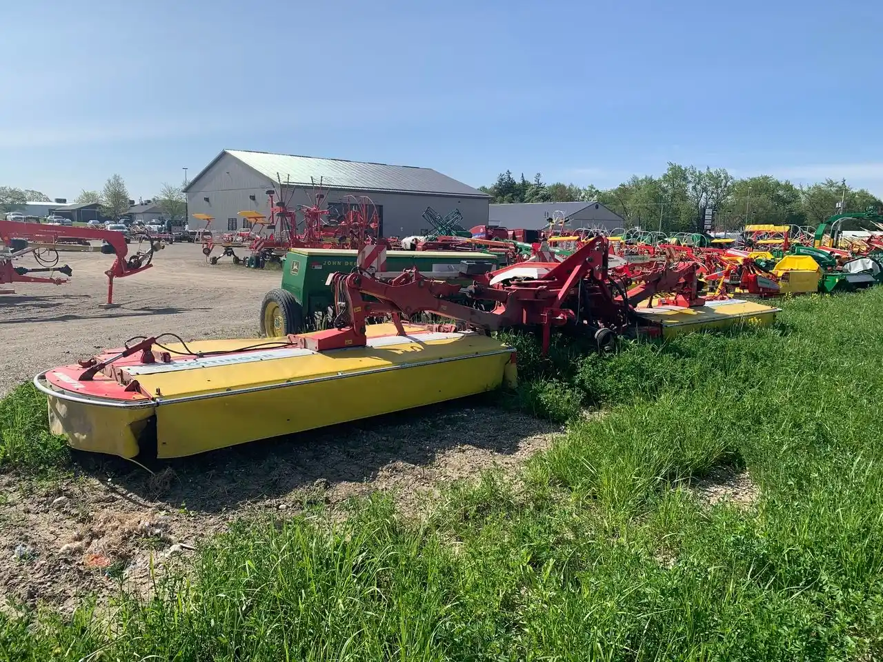 Gallery image 1 for Used Pottinger NOVACAT V10 Disc Mower