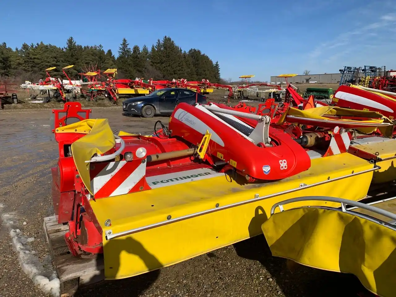 Gallery image 1 for Used 2017 Pottinger NOVACAT 351 ALPHA MOTION ED Disc Mower