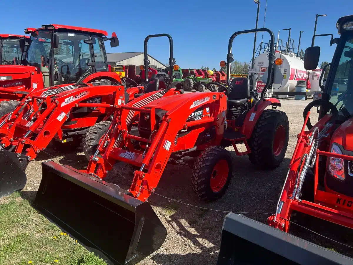 Gallery image 1 for New Kioti CK2620 Tractor