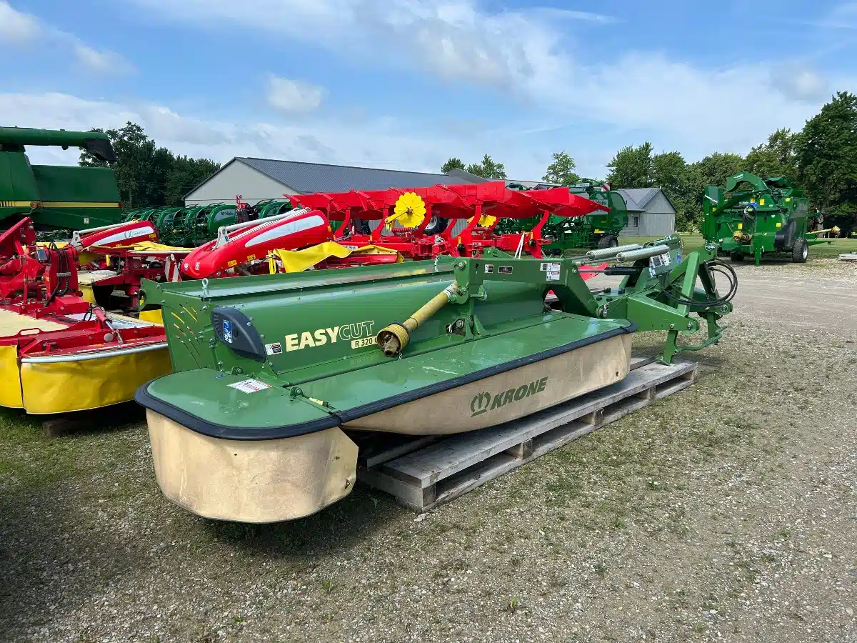 Gallery image 1 for Used Krone EASY CUT R320CV Disc Mower Conditioner
