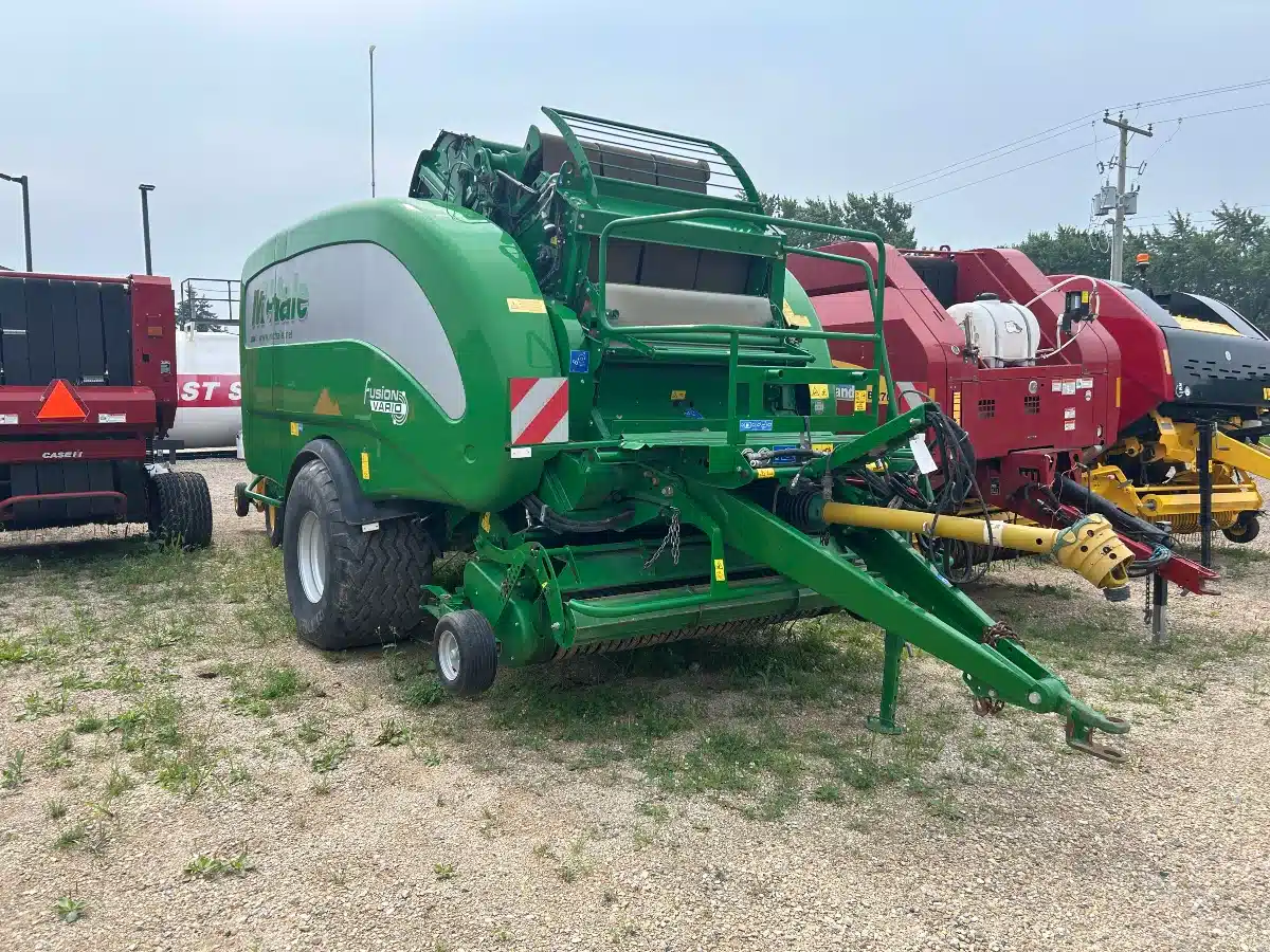 Gallery image 1 for 2022 McHale FUSION VARIO Round Baler