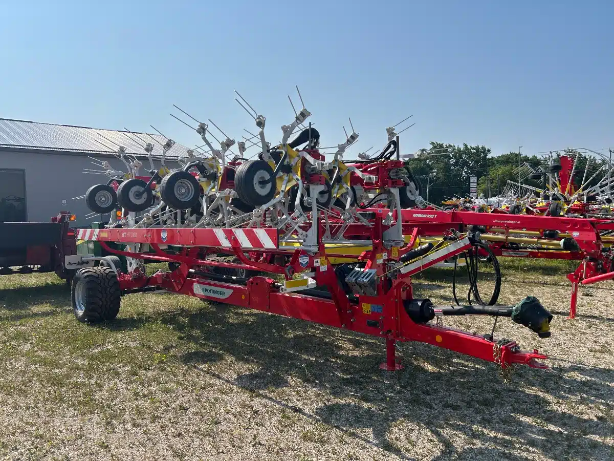Gallery image 1 for New Pottinger HIT 17160 Tedder