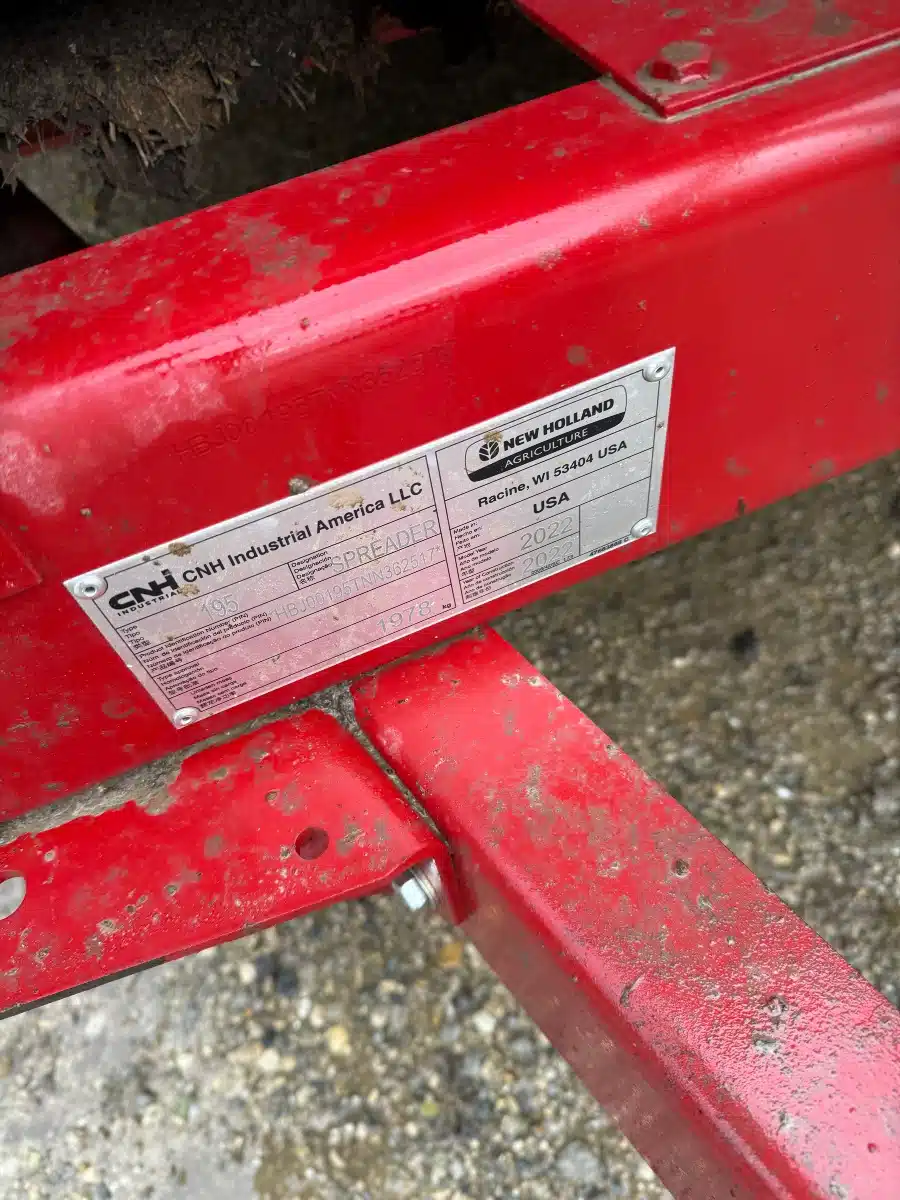 Gallery image 2 for New Holland 195 Manure Spreader