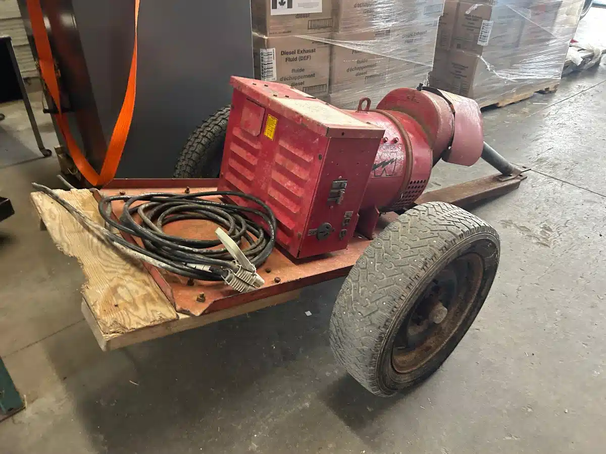 Gallery image 2 for Winpower 25kw Generator