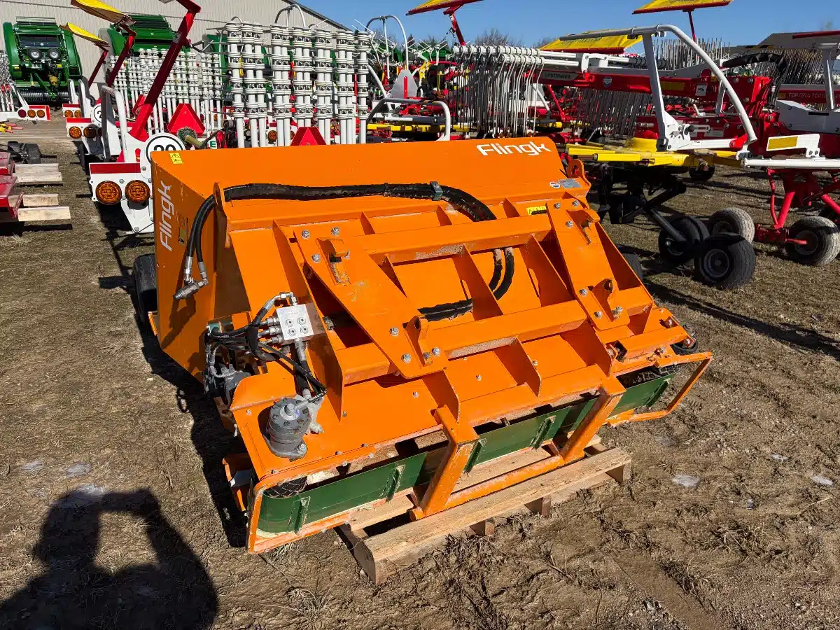 Flingk KSS 1500 Sawdust Thrower