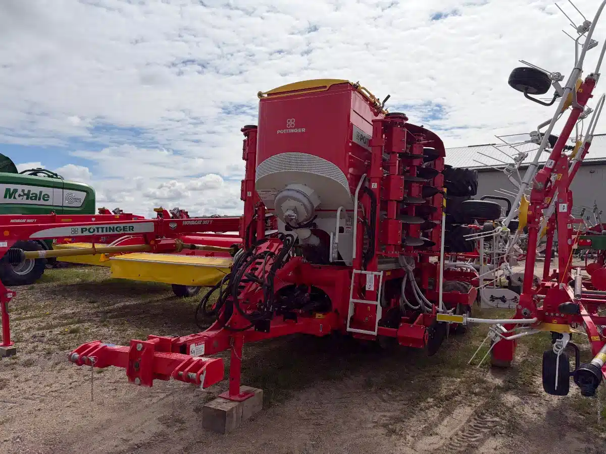Photo de la Galerie 2 pour Pottinger C6 Terrasem Semoir à air