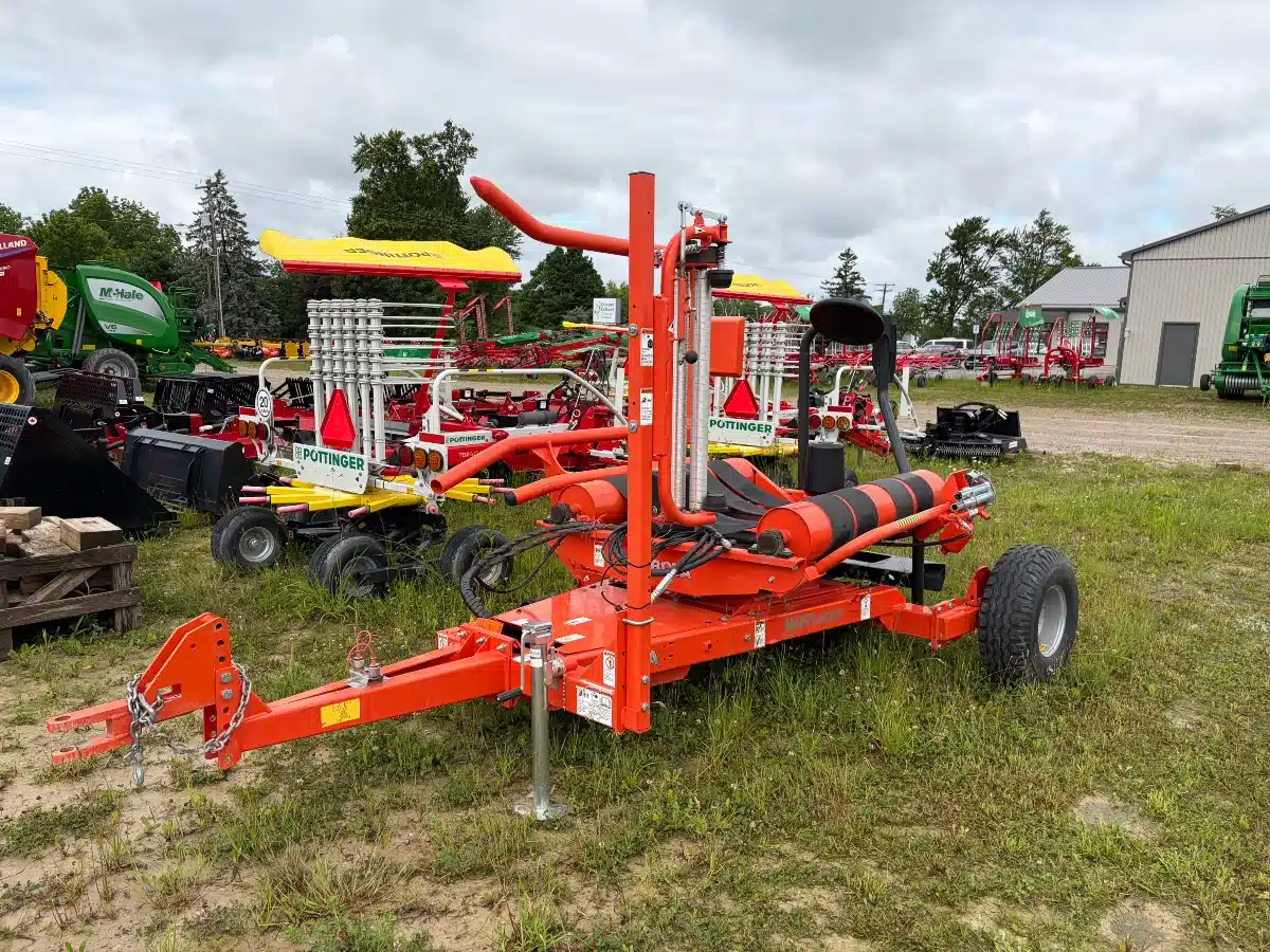 Gallery image 1 for Kubota WR1400J Bale Wrapper