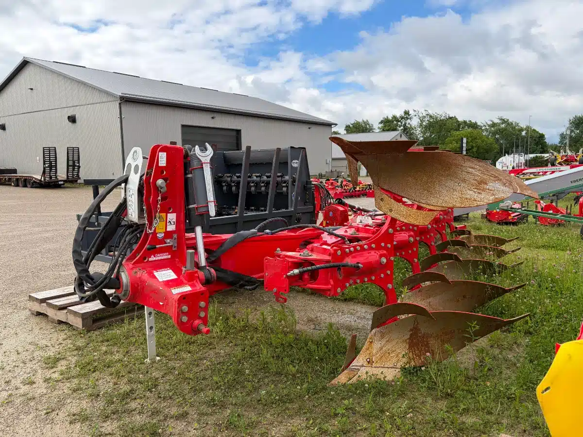 Photo de la Galerie 1 pour Pottinger SERVO 4000 Charrue