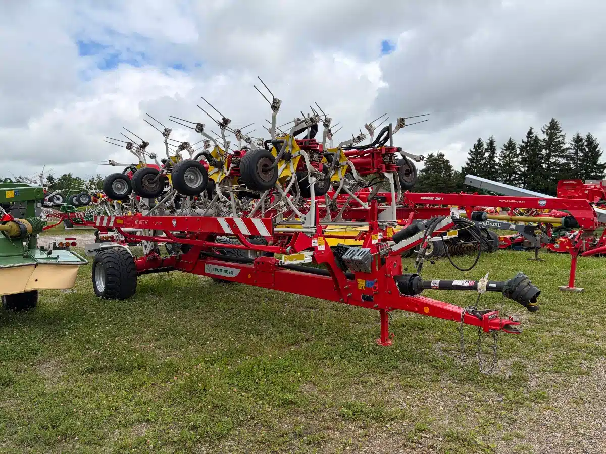 Photo de la Galerie 1 pour Pottinger HIT HT 17160 Tedder