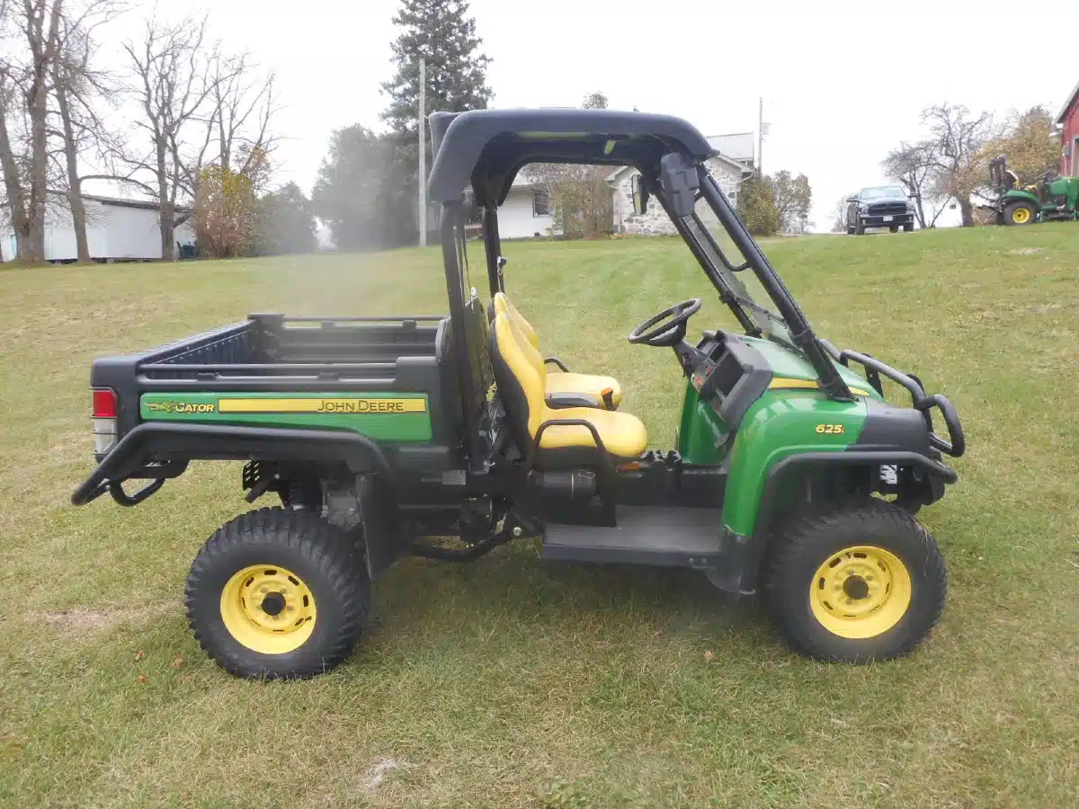 Gallery image 2 for Used 2016 John Deere XUV 625I Utility Vehicle