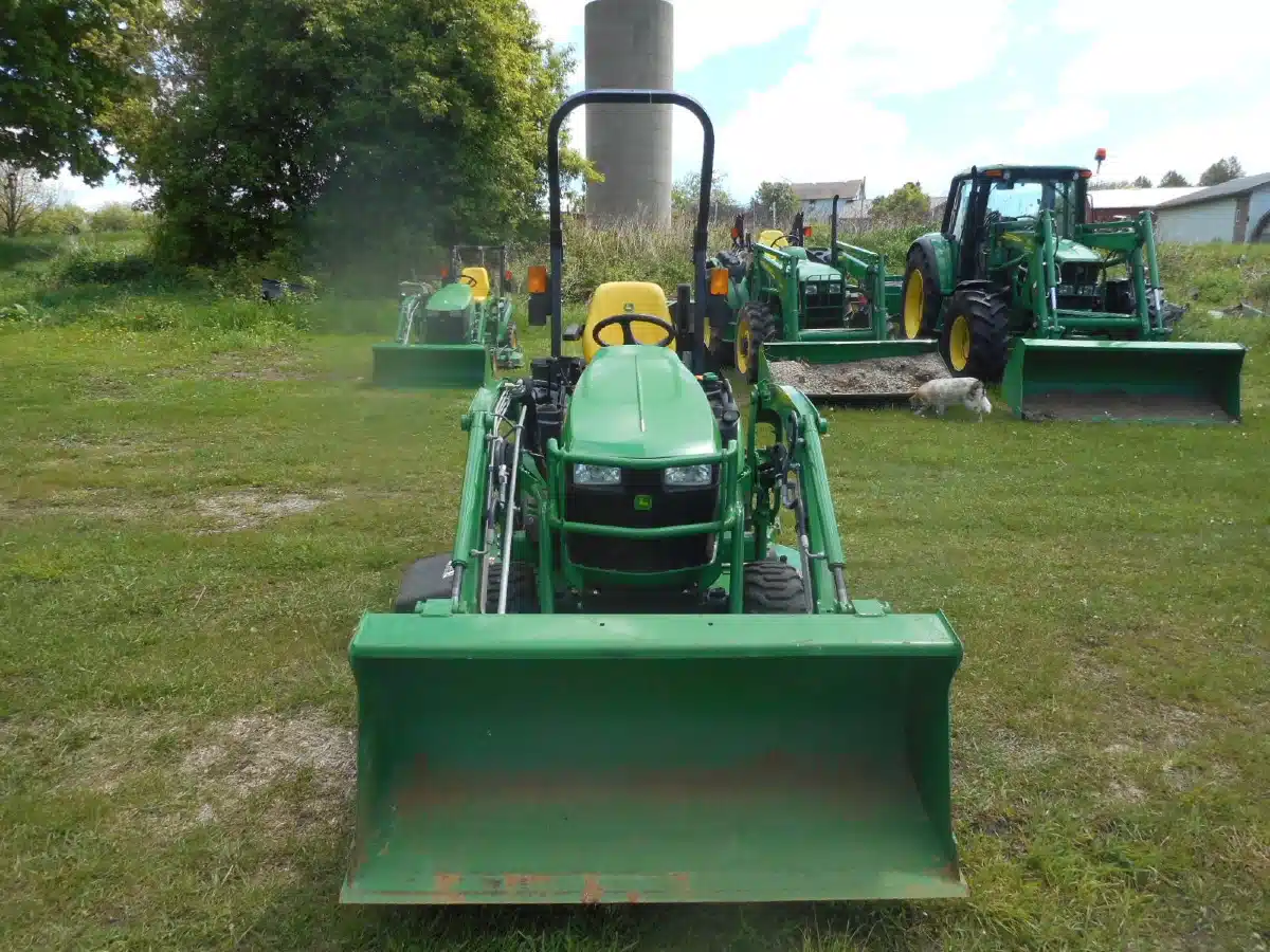 Gallery image 2 for Used 2022 John Deere 1025R Tractor