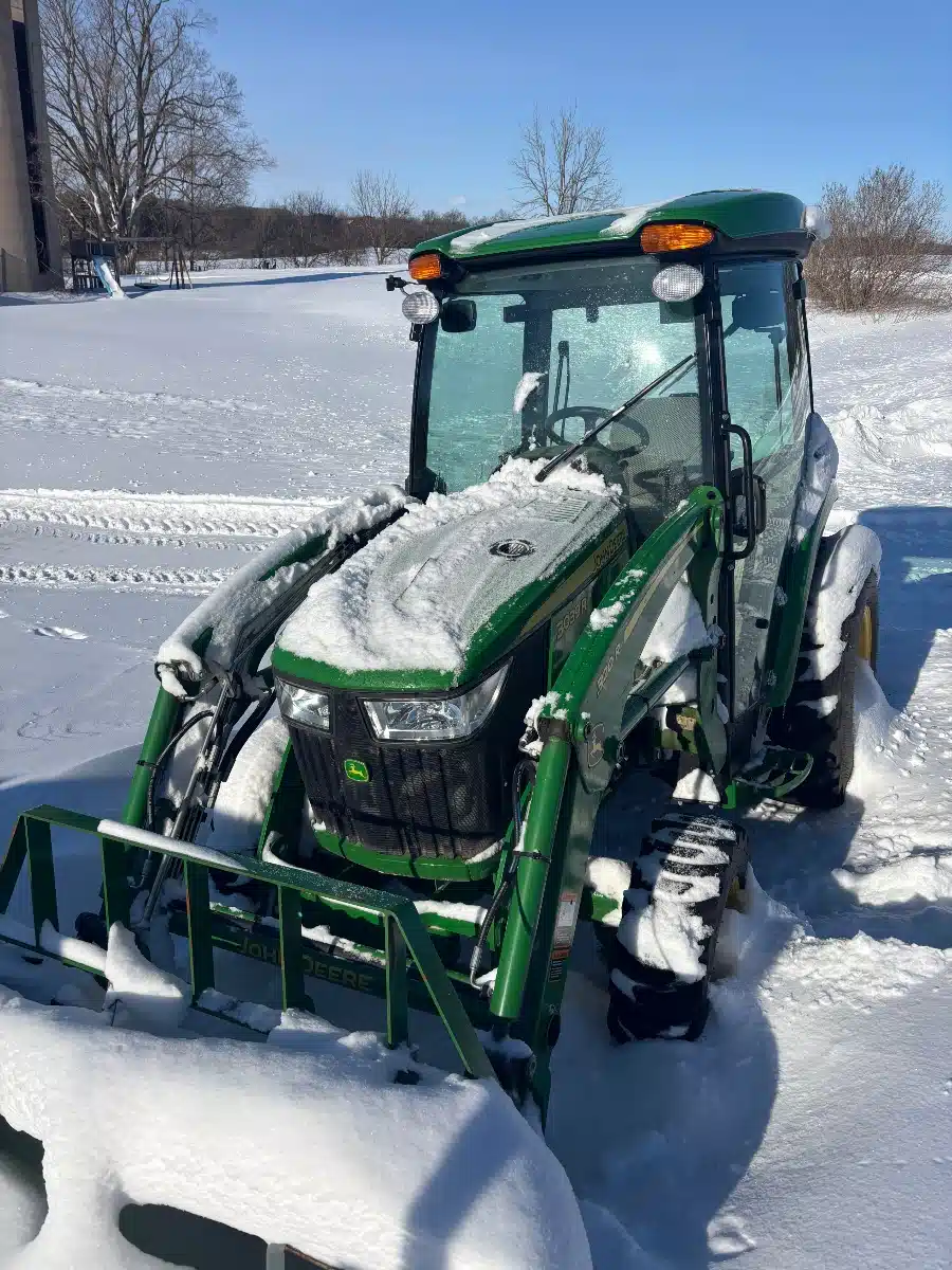 Gallery image 2 for John Deere 3039R Tractor
