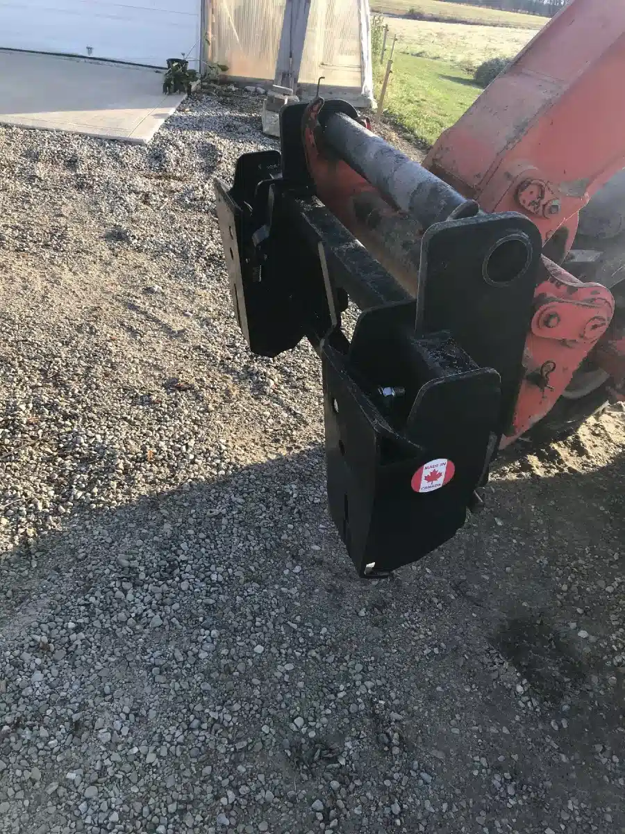 Gallery image 2 for New Martatch skidsteer Adapter
