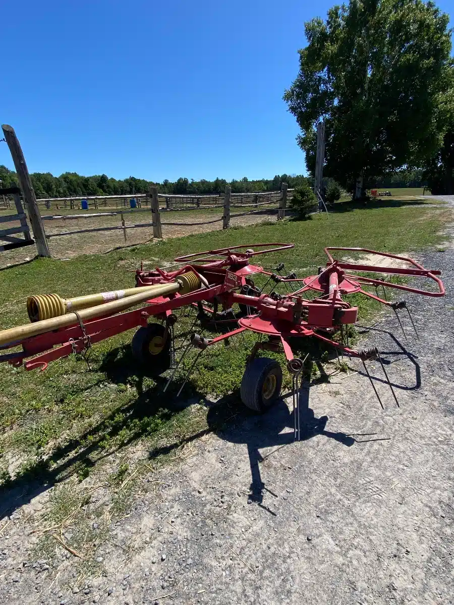 Used New Holland 163 Tedder