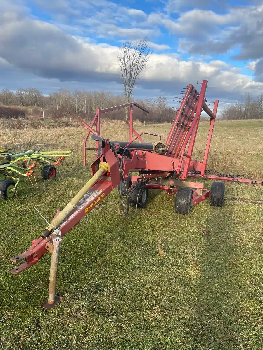 Gallery image 2 for Used Pequea HR1140 Rake