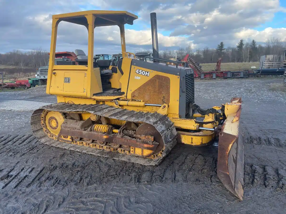 Gallery image 2 for John Deere 450H Dozer