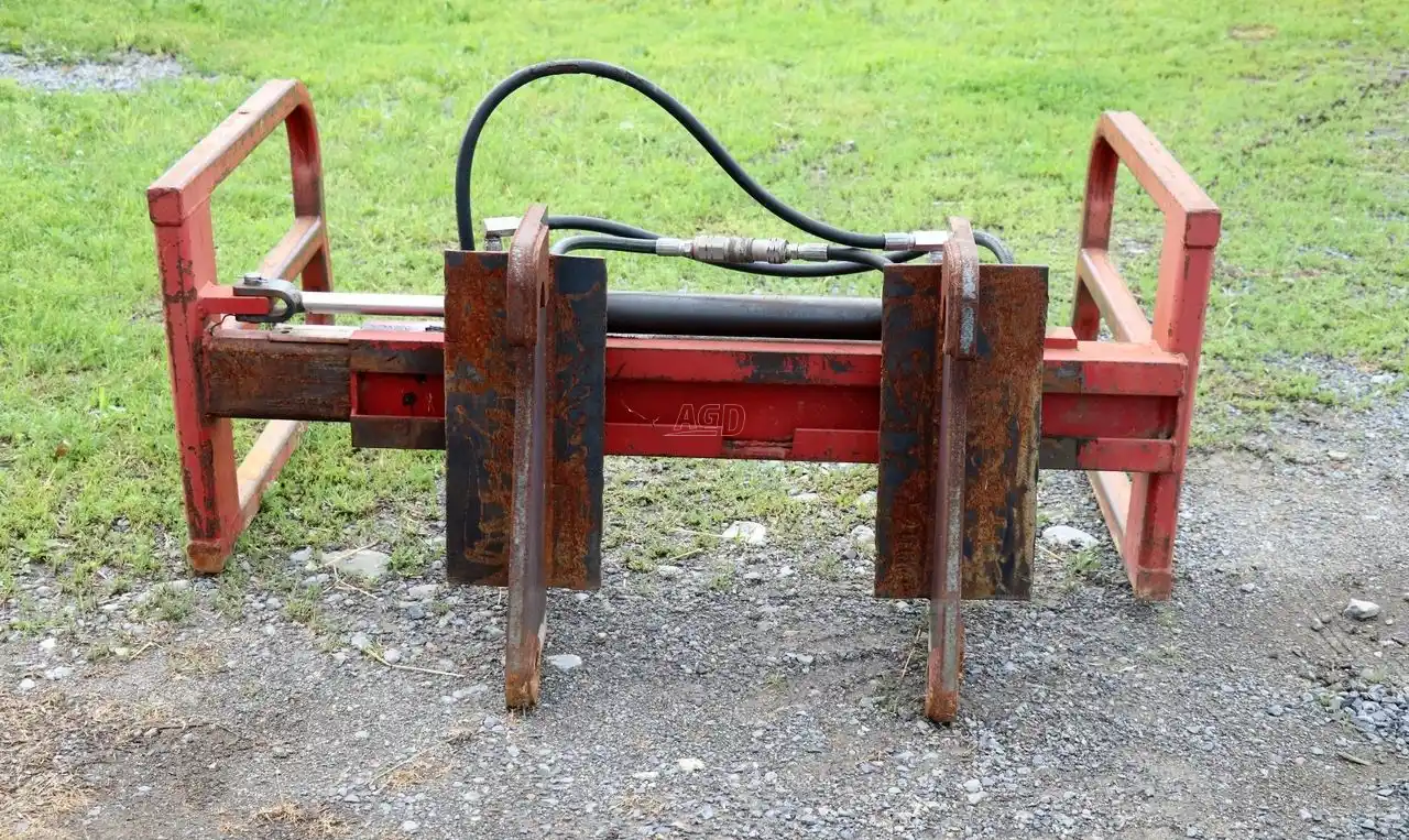 Gallery image 2 for Used BALE SQUEEZE Bale Squeeze