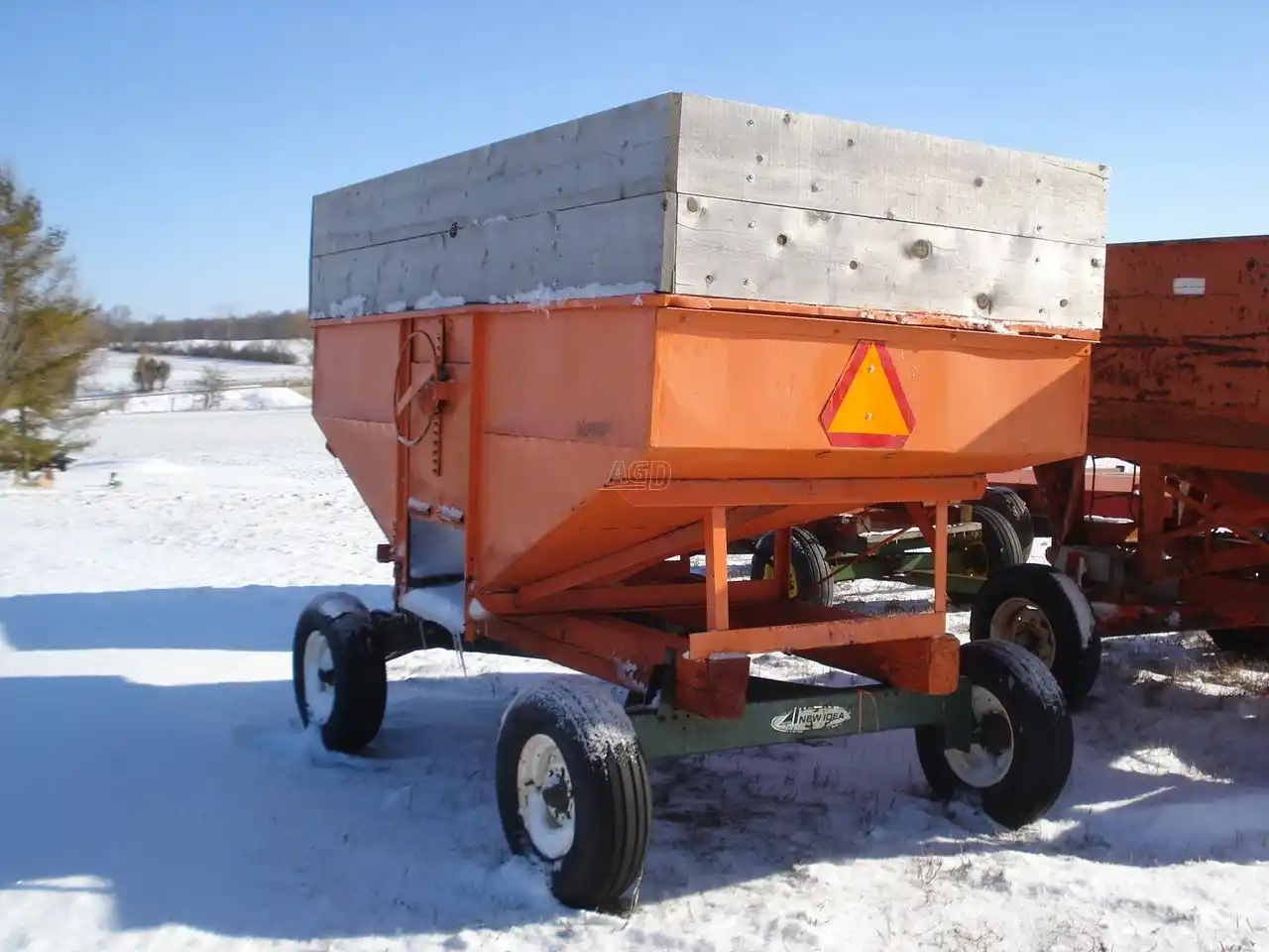 Gallery image 1 for Used Turnco 225 Gravity Box