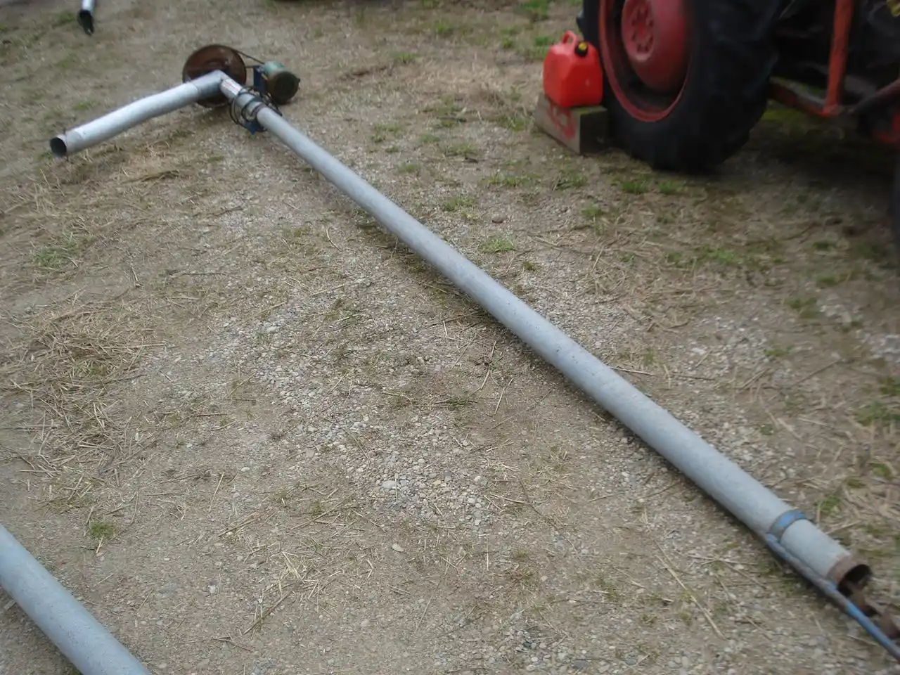 Gallery image 1 for Used Farmatic 16ft Grain Auger