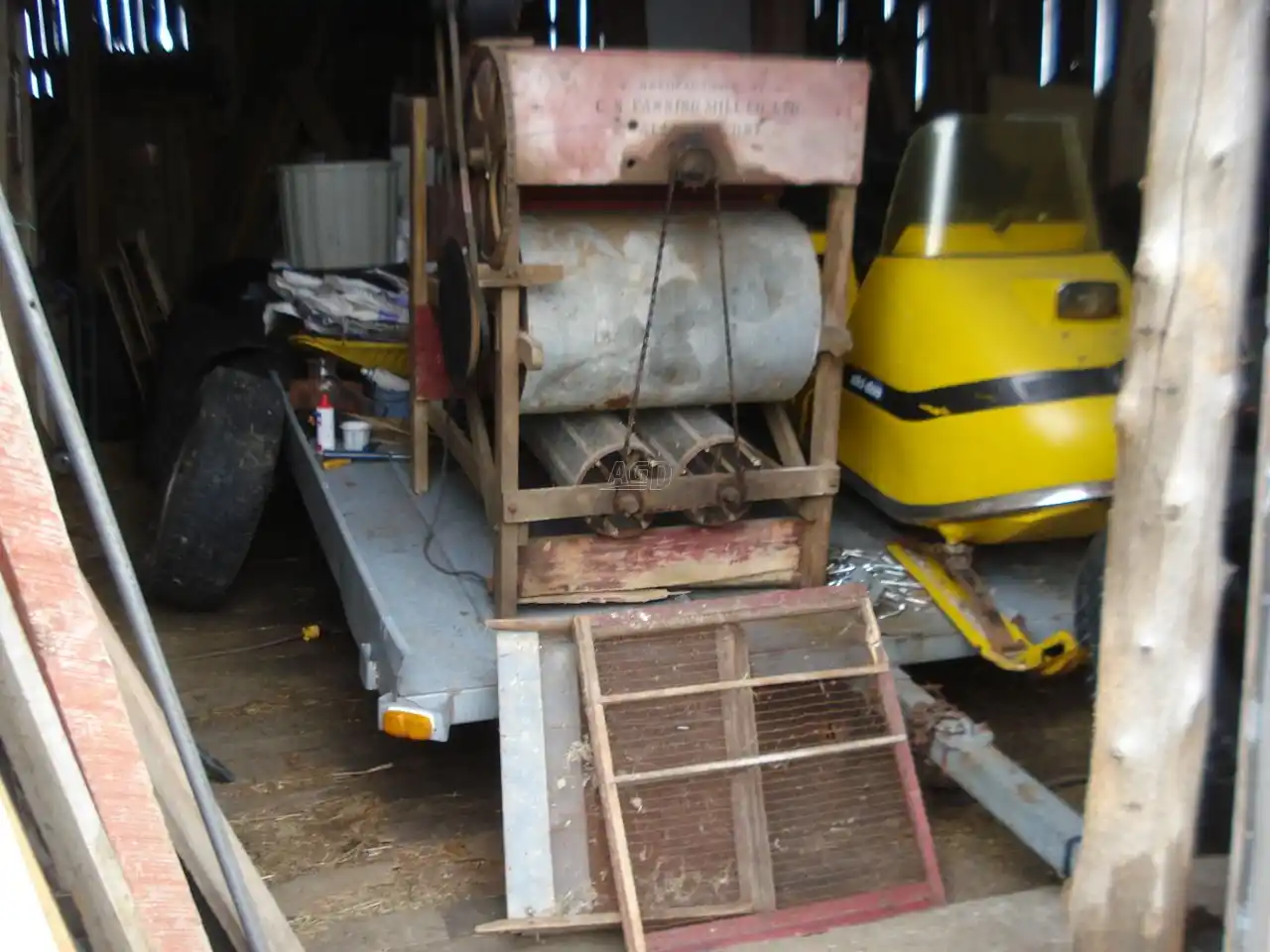 Gallery image 1 for Used Fanning Mill 24 Grain Cleaner