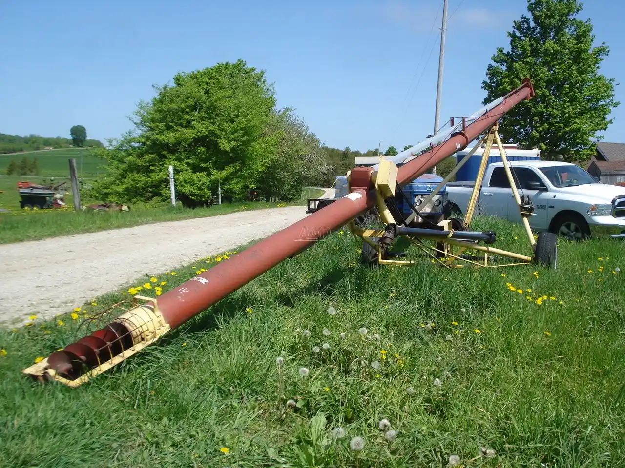 Gallery image 1 for Farm King 746 Grain Auger