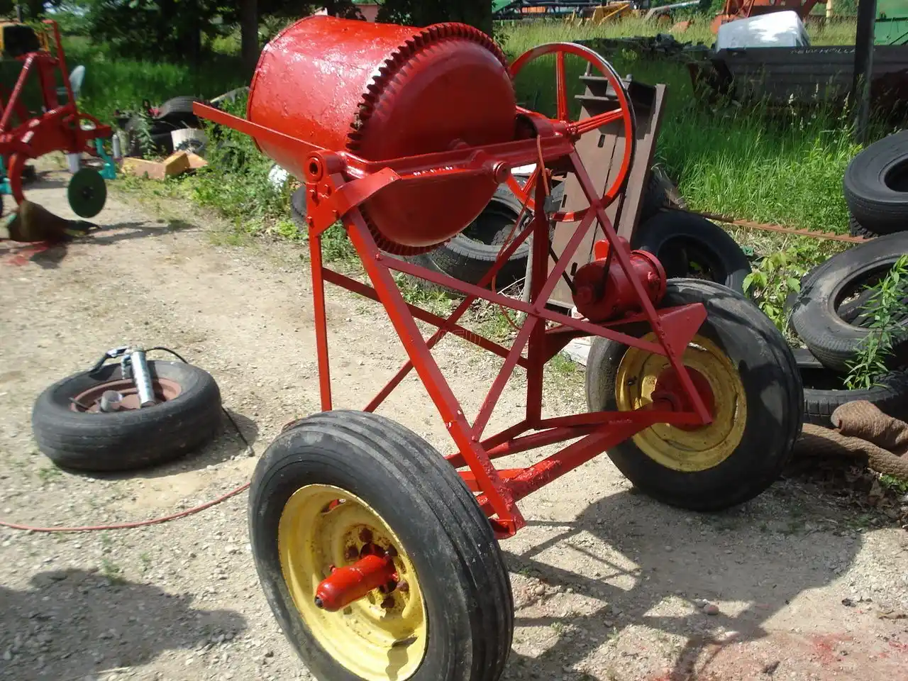 Gallery image 2 for Used Monarch 110 Motor Cement Mixer