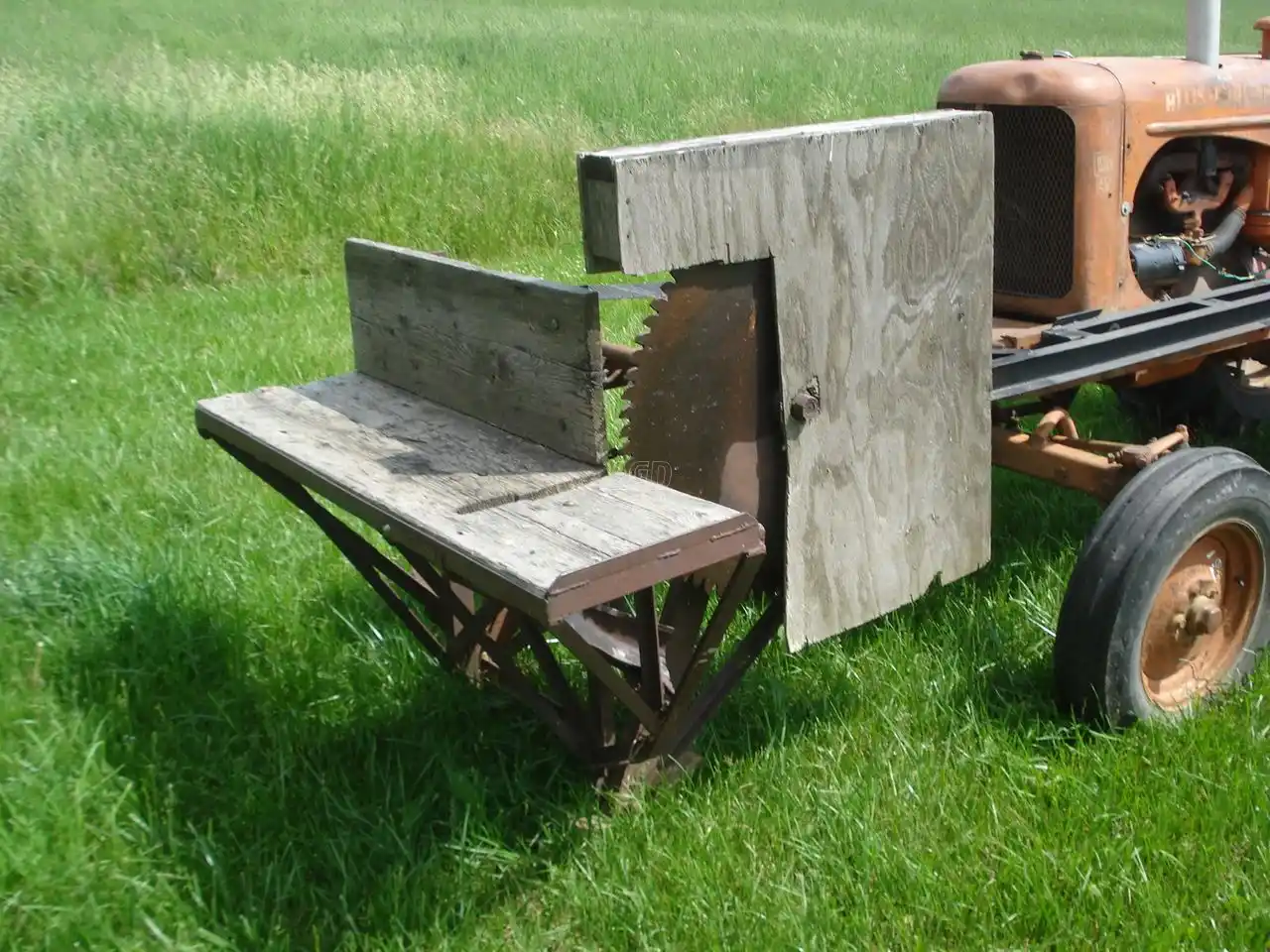 Gallery image 1 for Used Belt Pully Buzz Saw