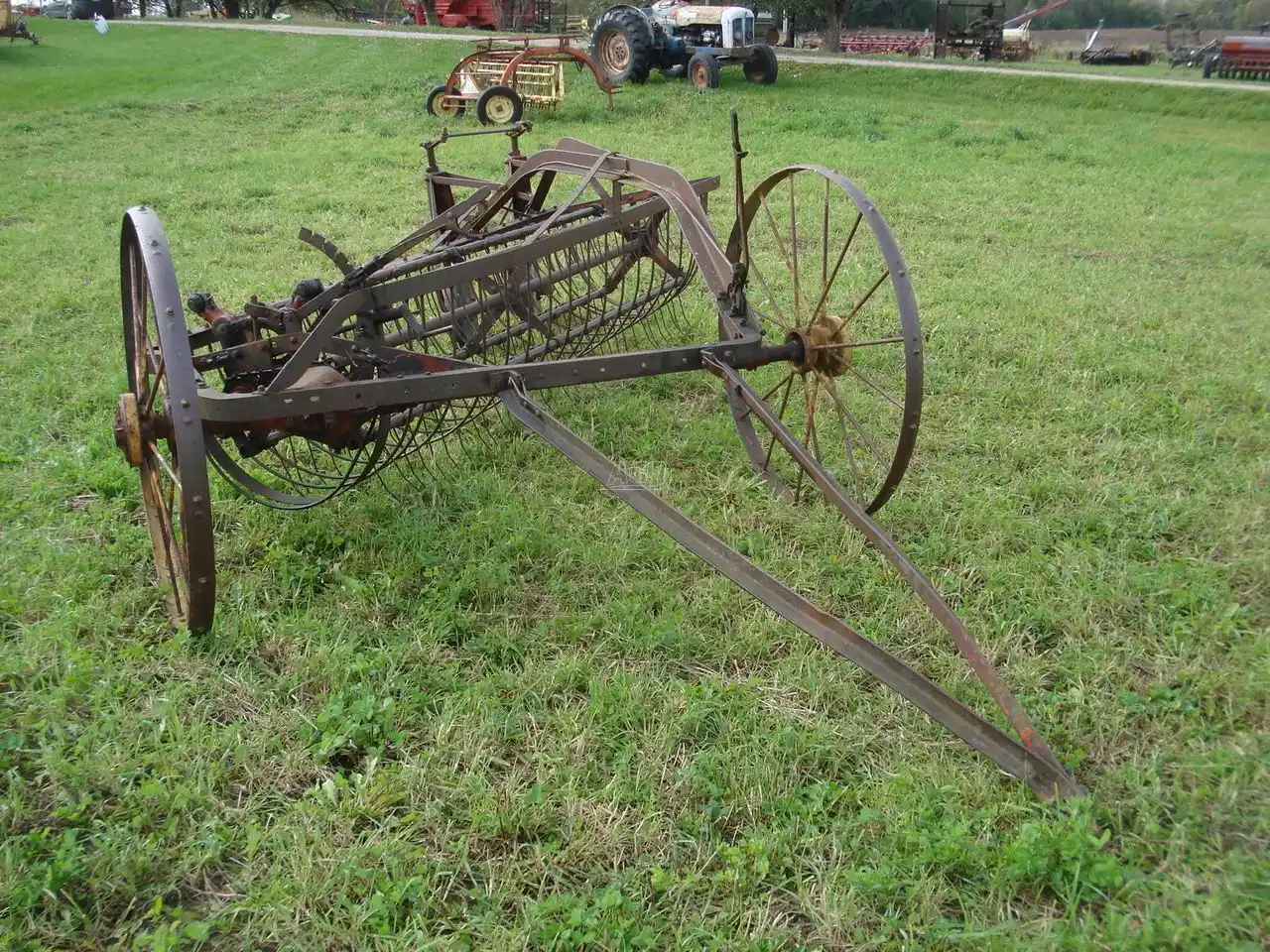 Gallery image 2 for Used Massey Harris 4 Bar Rake