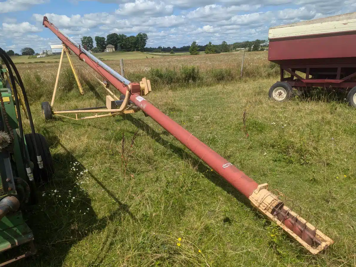 Gallery image 1 for Used Farm King 746 Grain Auger