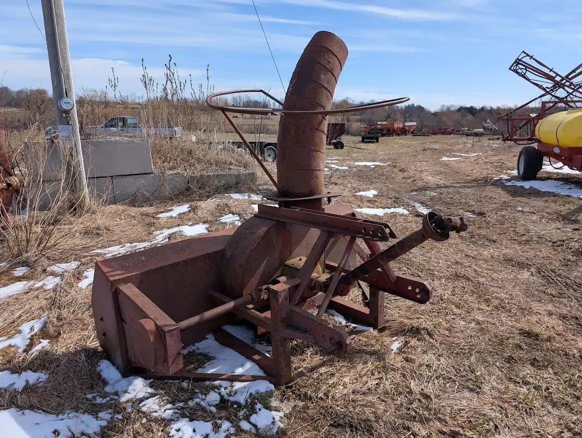 Gallery image 2 for Used Hagedorn 7FT Snow Blower