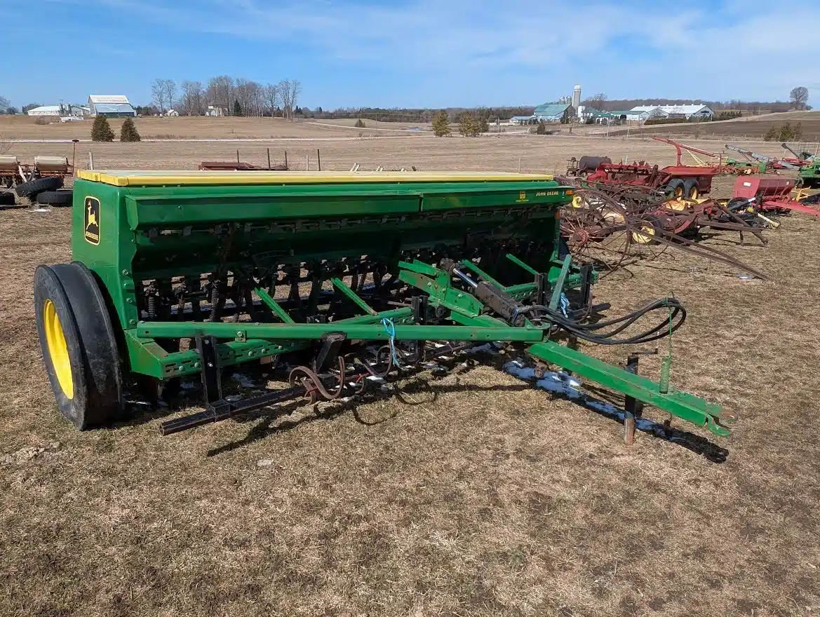 Gallery image 1 for Used John Deere 8300 Drill