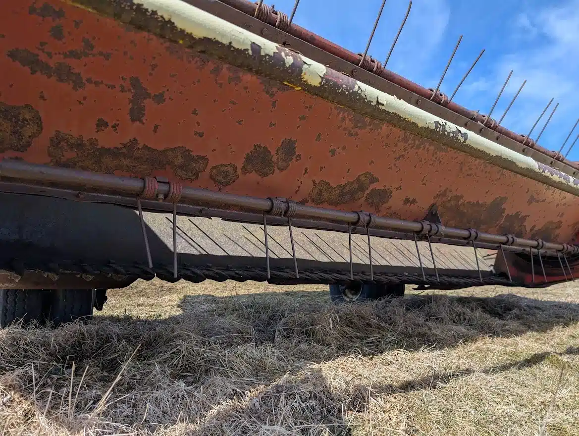 Gallery image 2 for Used Gehl 880 Mower Conditioner