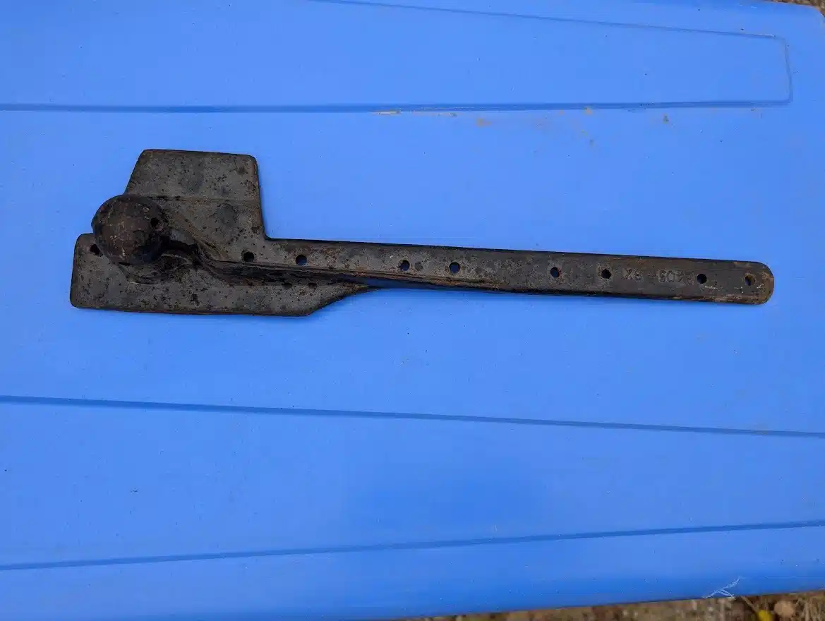 Gallery image 1 for Used Sickle Mower Knife end Parts New-Used