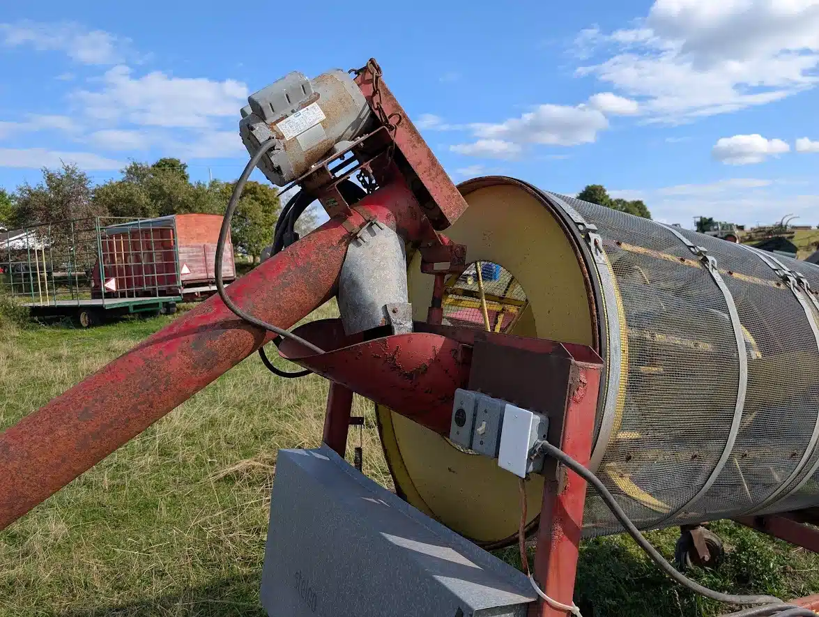 Gallery image 2 for Used Farm King 2 Stage Grain Cleaner