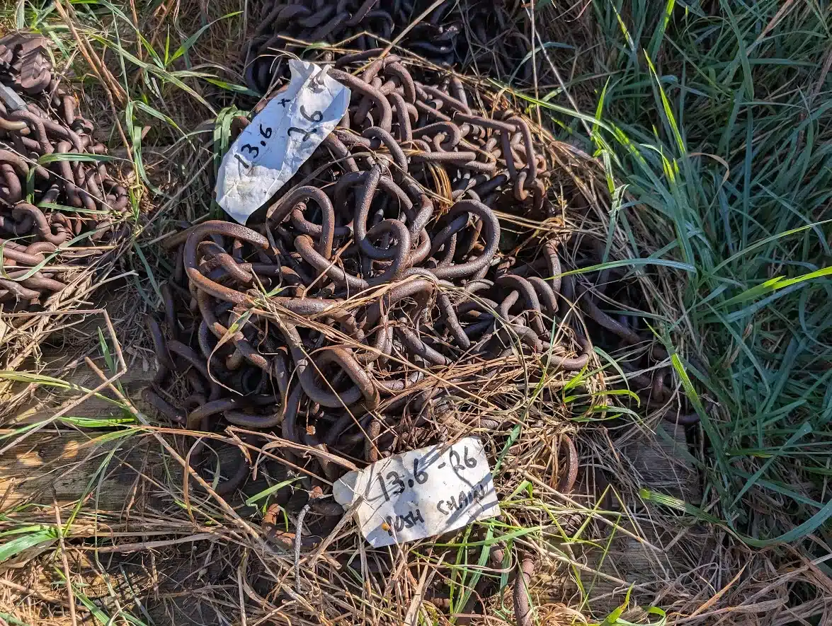 Used 13.6 x 26 inch bush/tractor Chain