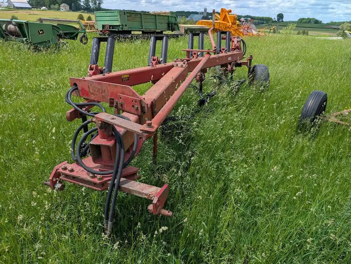 Photo de la Galerie 2 pour International Harvester 720 Charrue