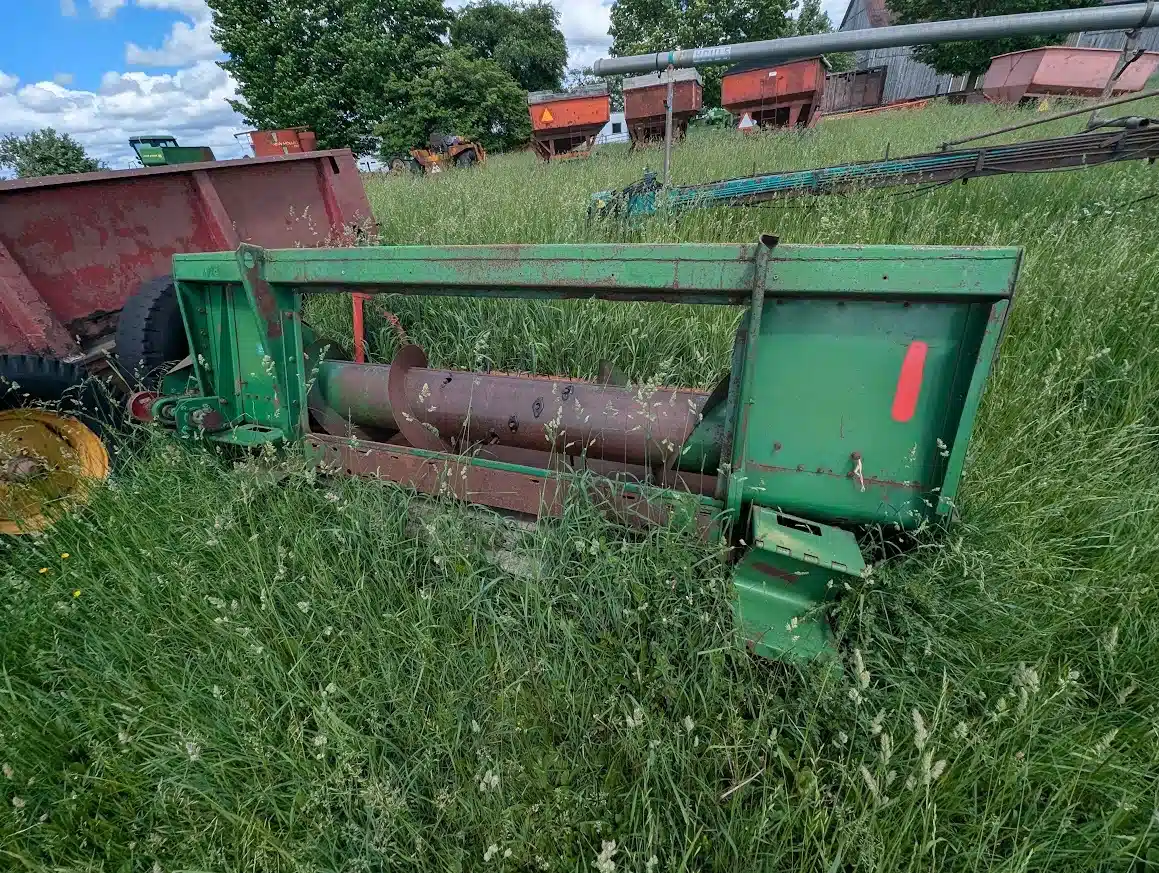 Gallery image 2 for John Deere 10 Header - Pickup